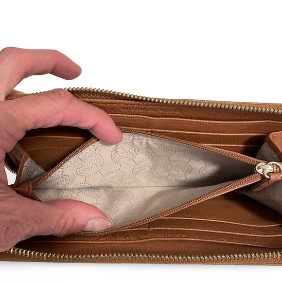 MICHAEL Michael Kors Luggage Tan Leather Jet Set Zip Around Continental Wallet - Picture 6 of 8